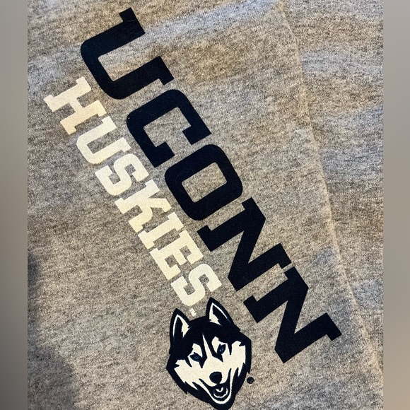 Champion NWT UConn Sweatpants- Youth Large 10-12 - Picture 4 of 8